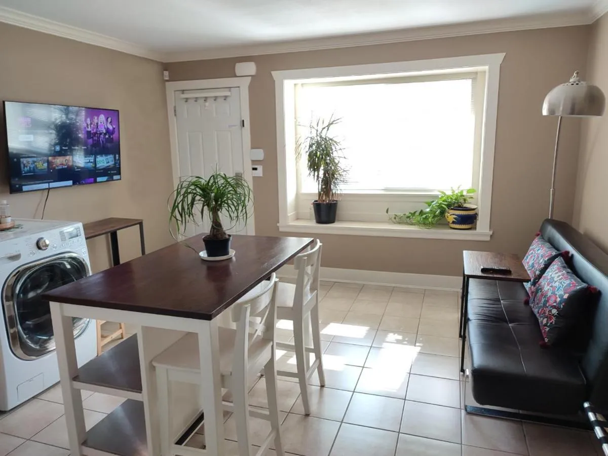 Image 2 of Private Suite w King Bed, Ground Level, Naturally Bright