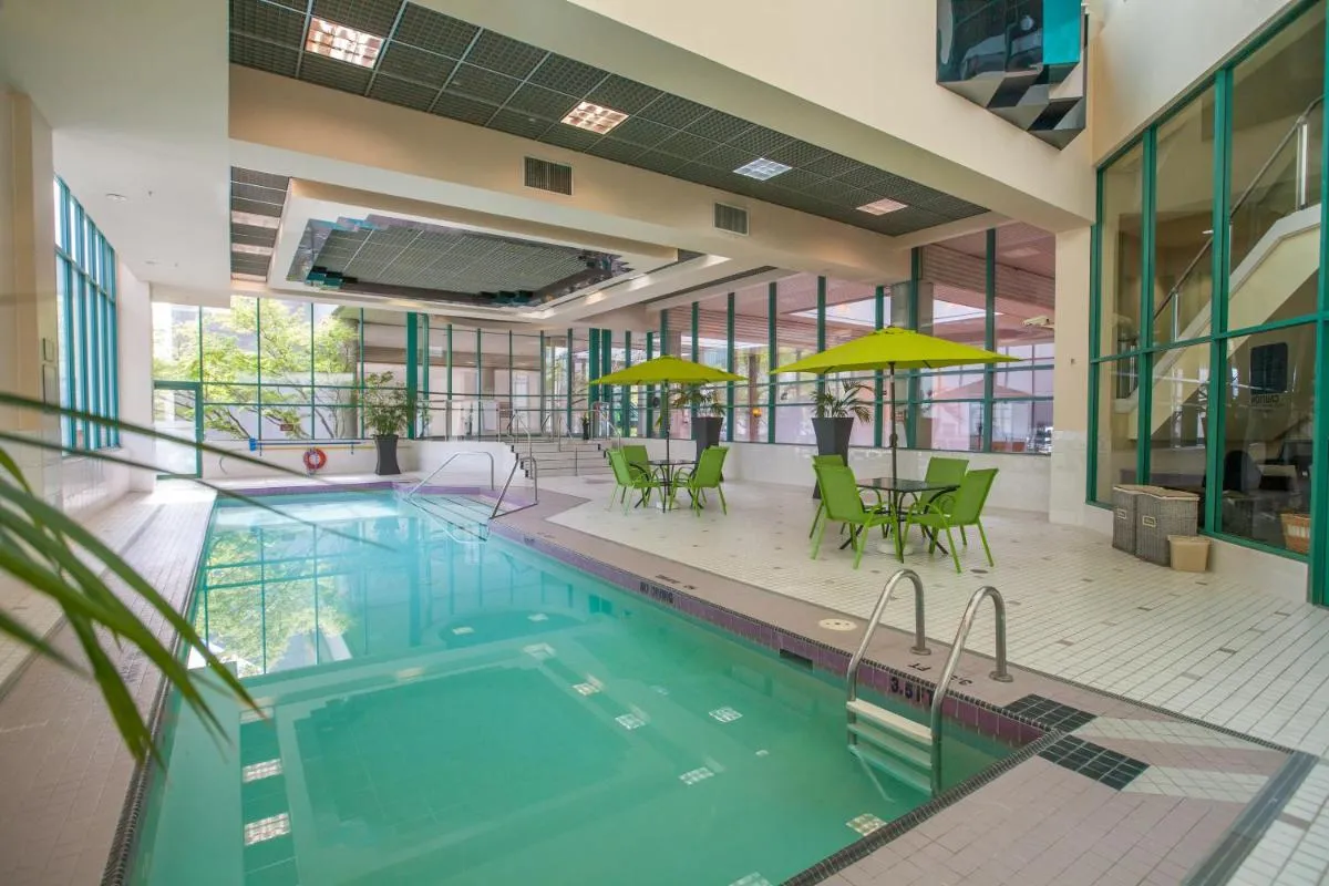 Image 3 of Rosedale on Robson Suite Hotel