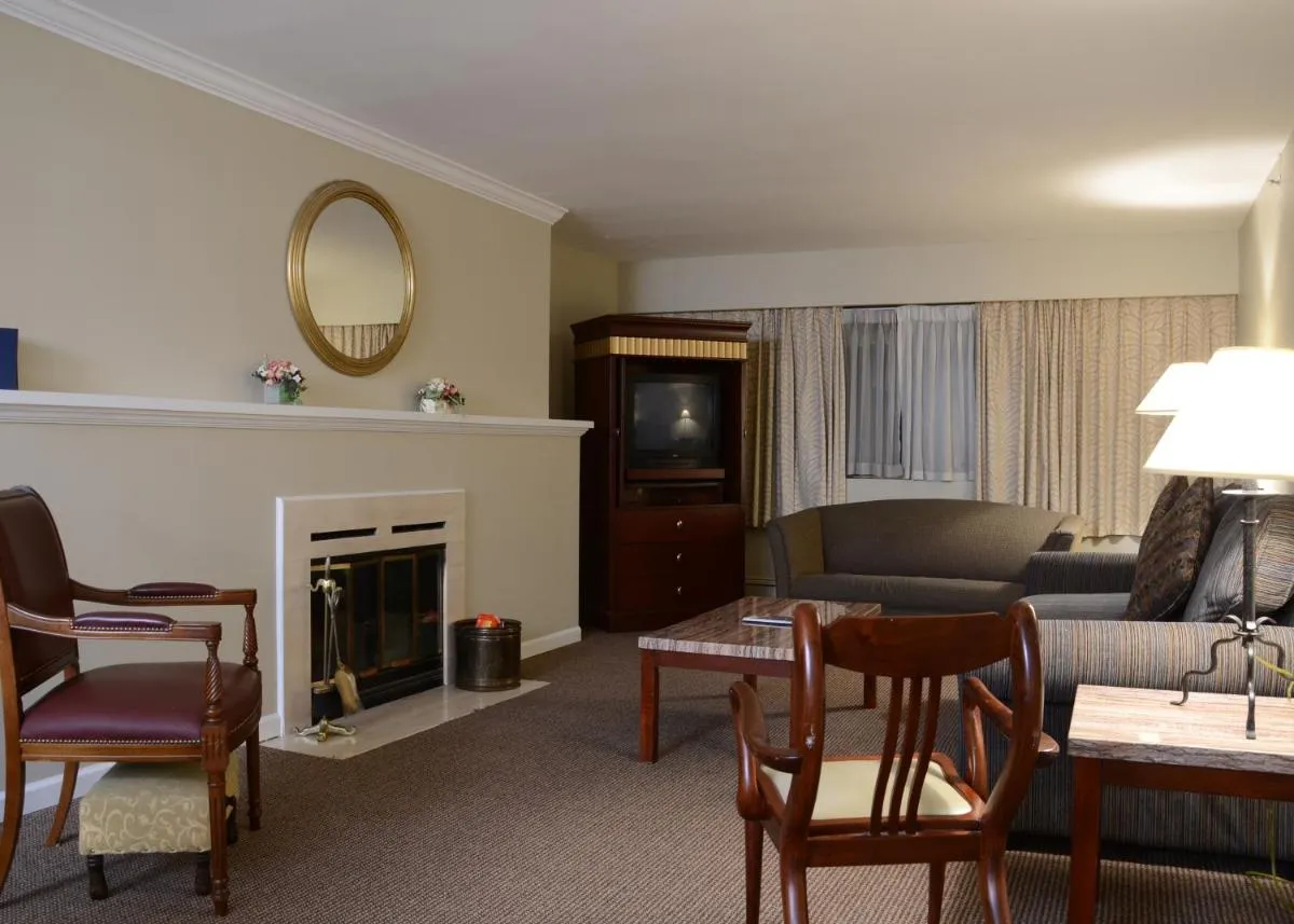Image 4 of Rosellen Suites at Stanley Park