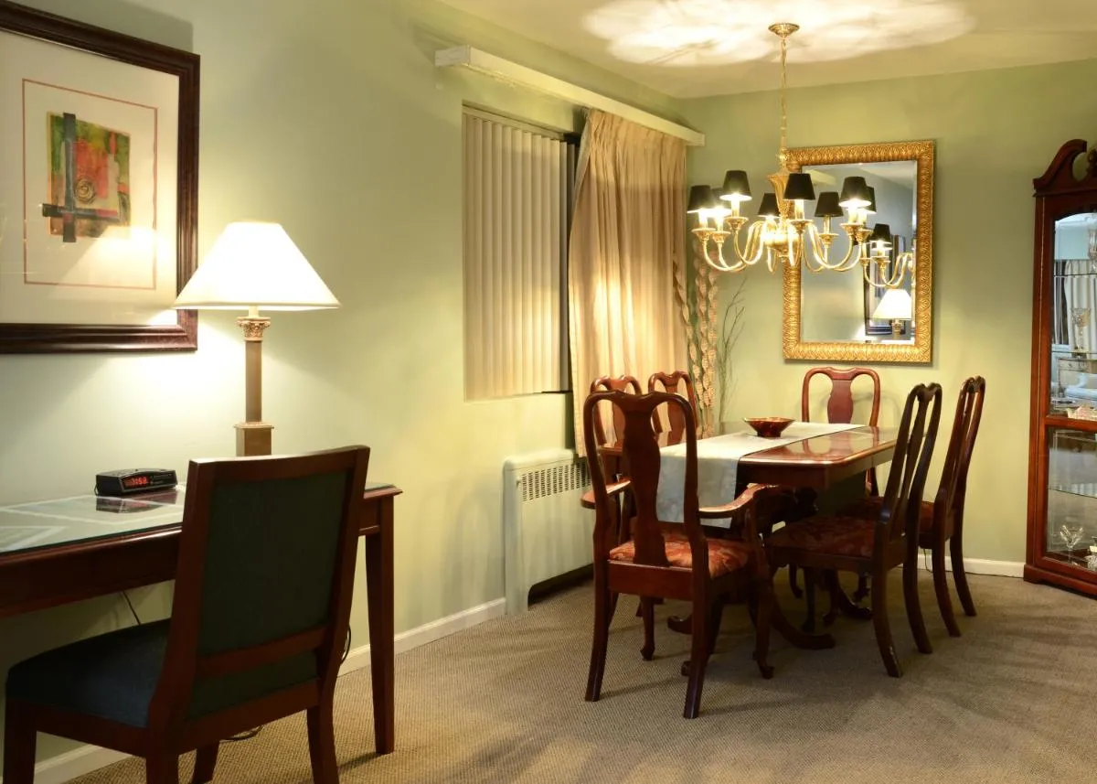 Image 2 of Rosellen Suites at Stanley Park