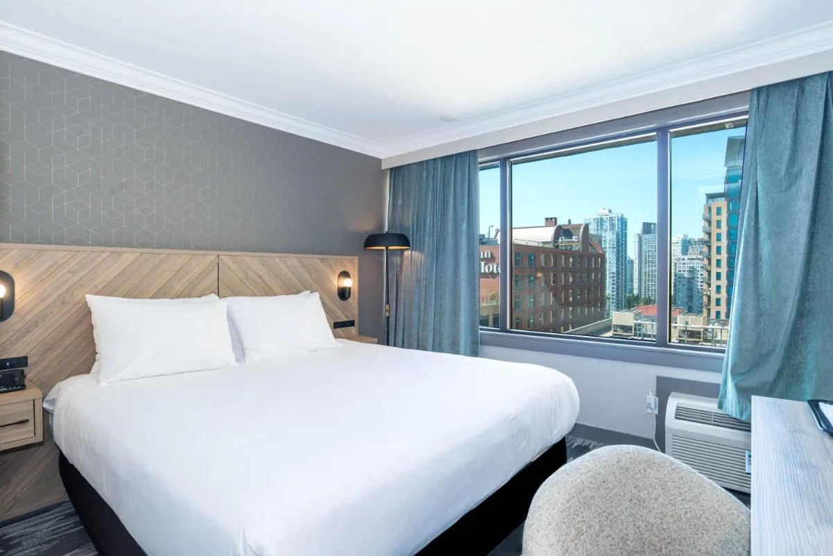 Image 1 of Sandman Hotel Vancouver Downtown