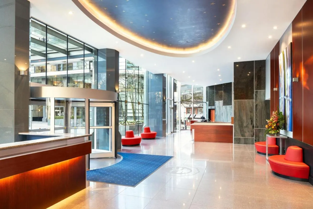 Image 5 of Sheraton Vancouver Wall Centre