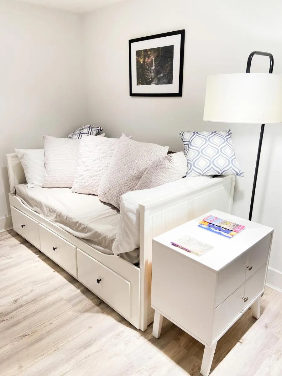 Image 6 of Small Private Studio at Kitsilano Beach