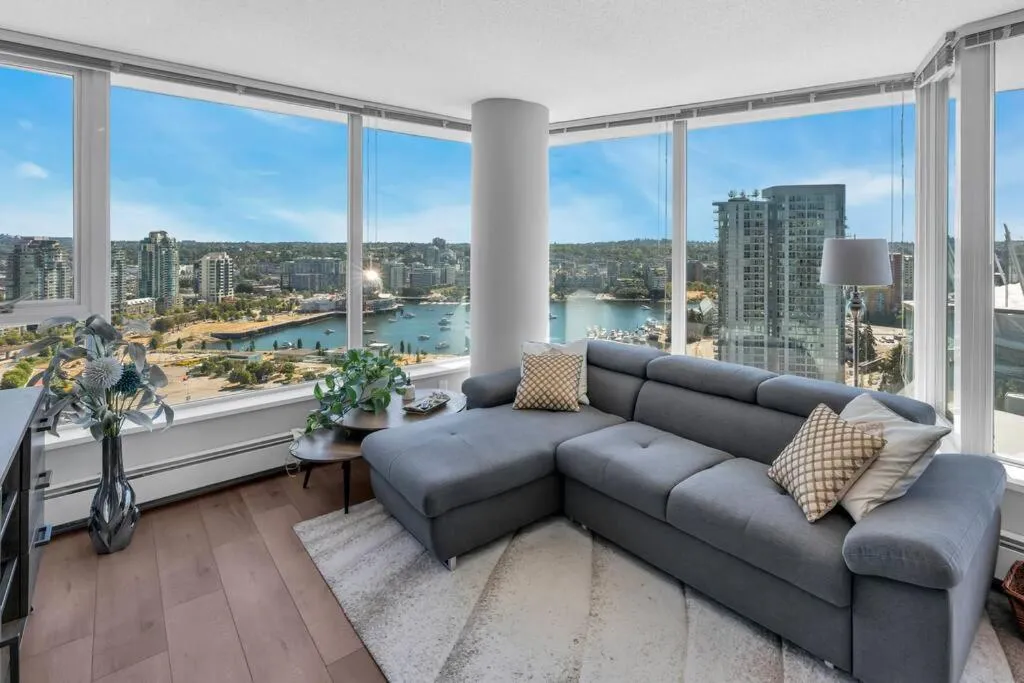 Image of Spacious DT 2-BDR High-rise with view, pool, gym