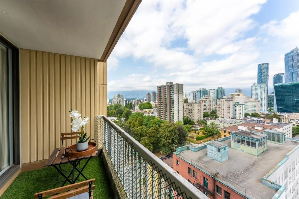 Image 6 of Stunning City View from Modern 2 Bedroom Downtown Apartment