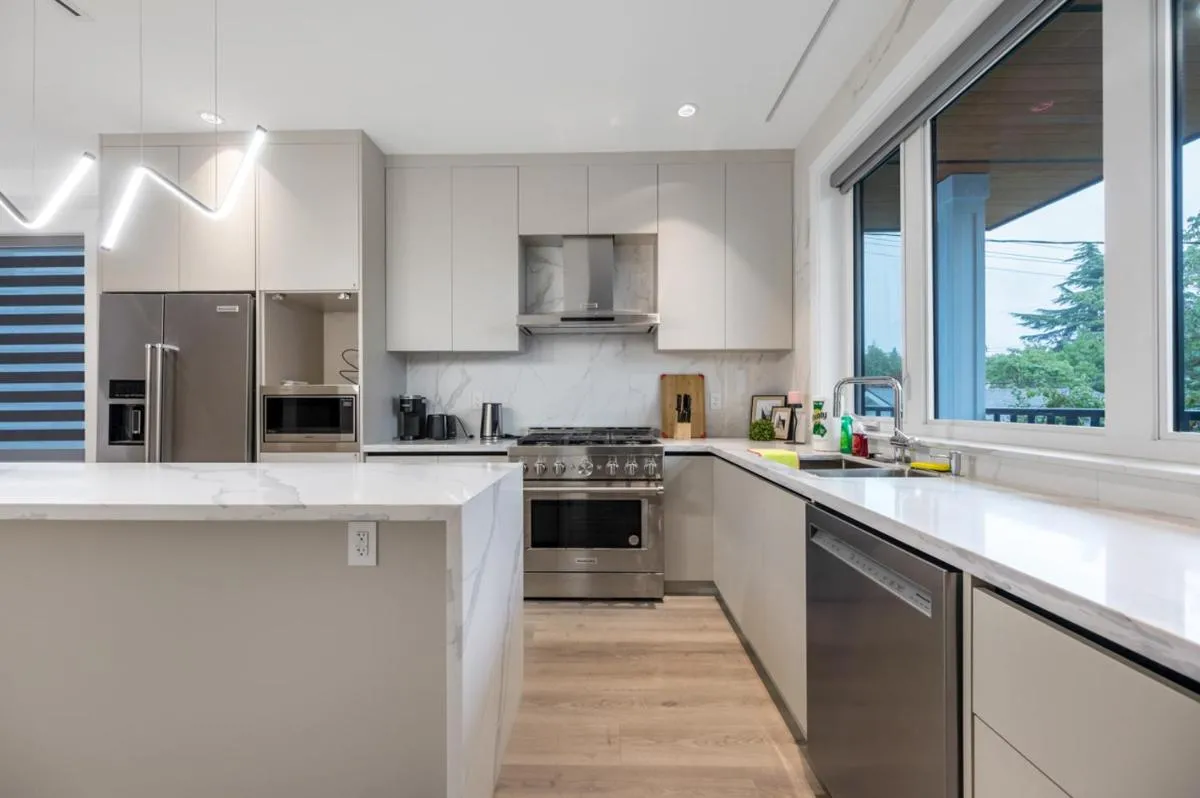 Image 5 of Stylish Retreat in Van’s Prime Location