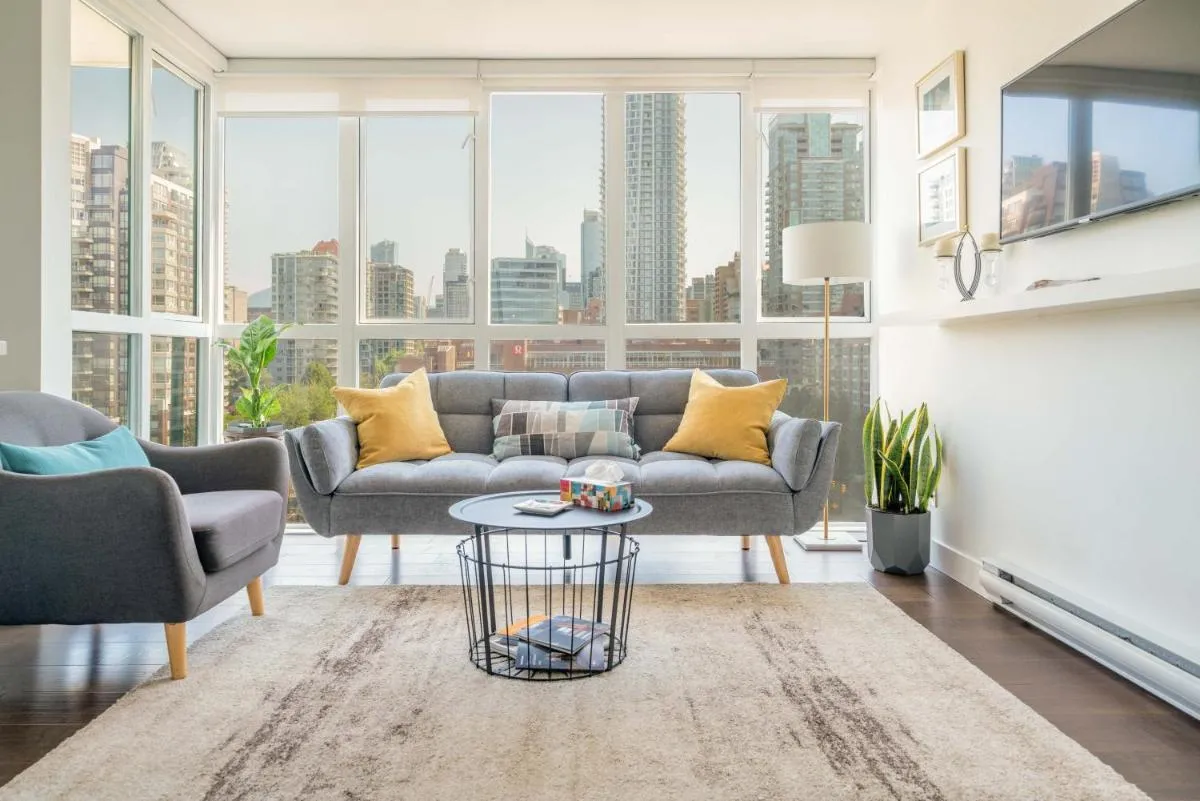 Image 1 of Sunset Beach Walk 2BD+2BA+1PRK Yaletown