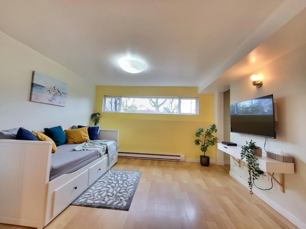 Image 1 of Sunshine Suite