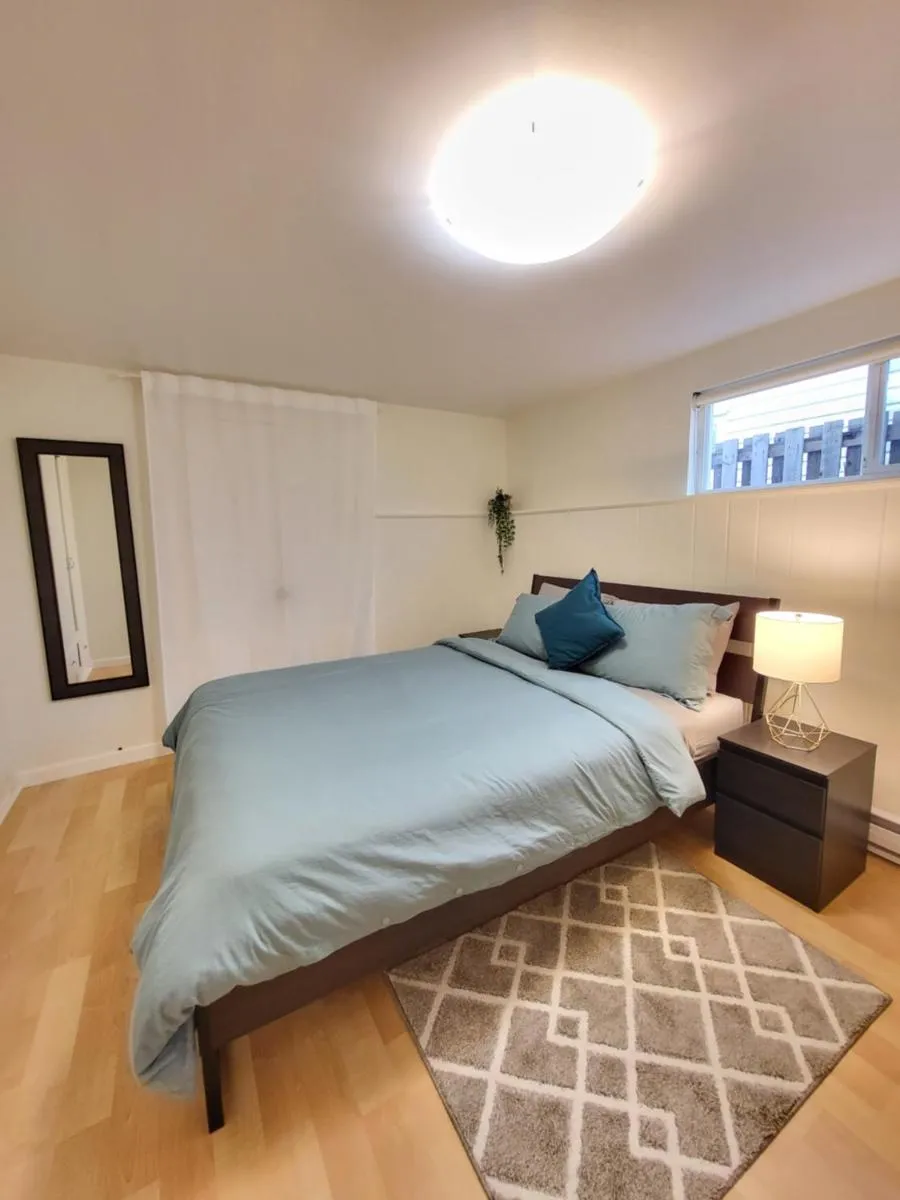 Image 4 of Sunshine Suite