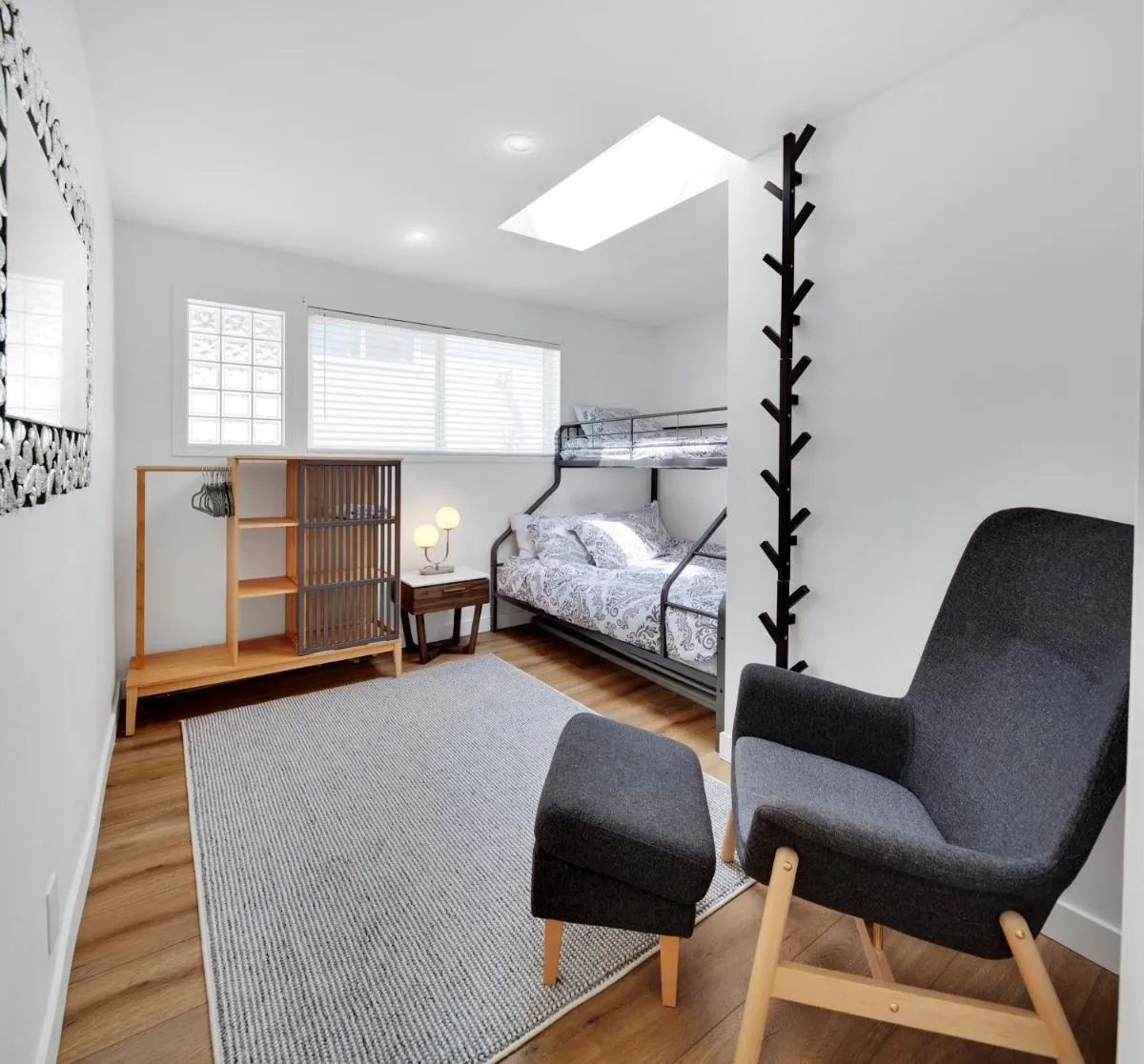 Image 6 of Three Bedroom on the Edge of Downtown with AC