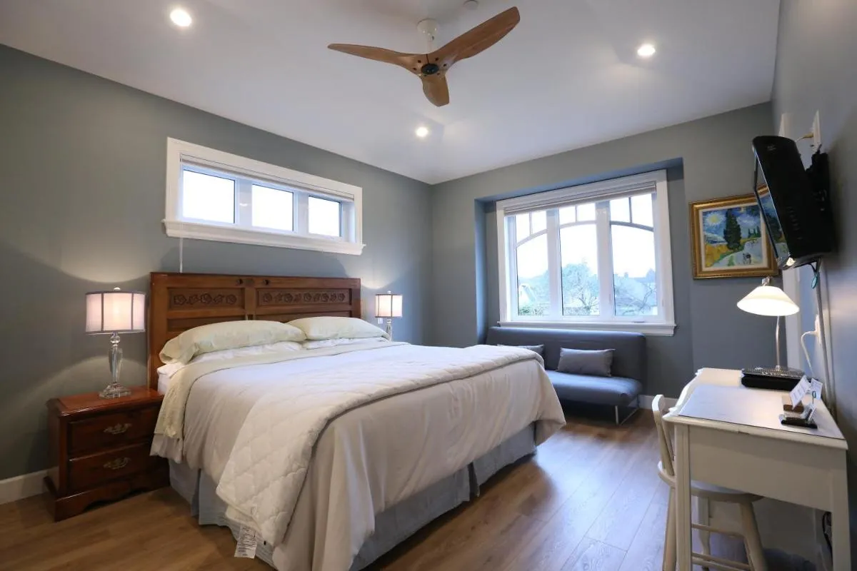Image 1 of Vancouver Traveller B&B