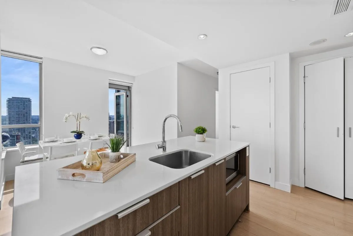 Image 5 of Views to Inspire Charming Two Bedroom Apartment Overlooking the City and Majestic Ocean