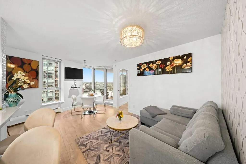 Image of Water View Condo in Downtown Vancouver (2BR/2Bath)