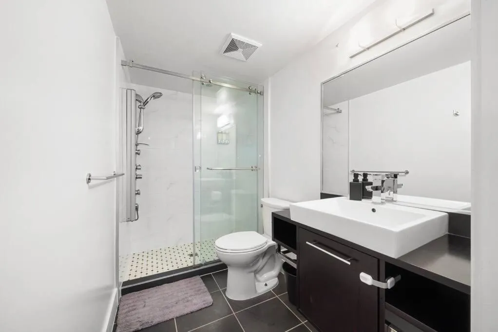 Image 2 of Water View Condo in Downtown Vancouver (2BR/2Bath)