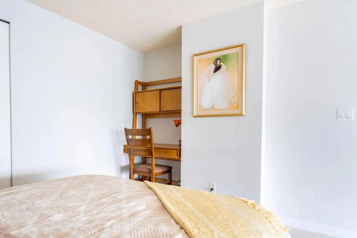 Image 6 of loft in downtown Vancouver with free parking