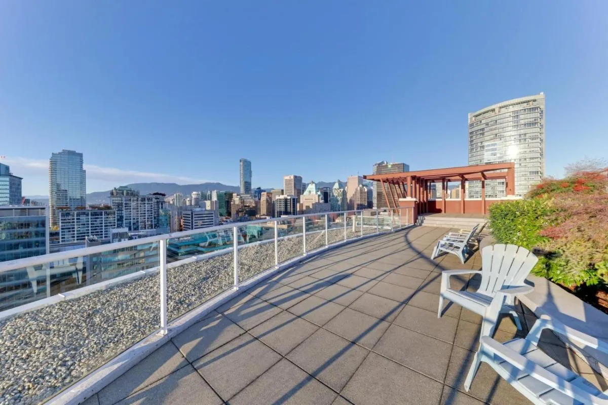 Image 5 of loft in downtown Vancouver with free parking