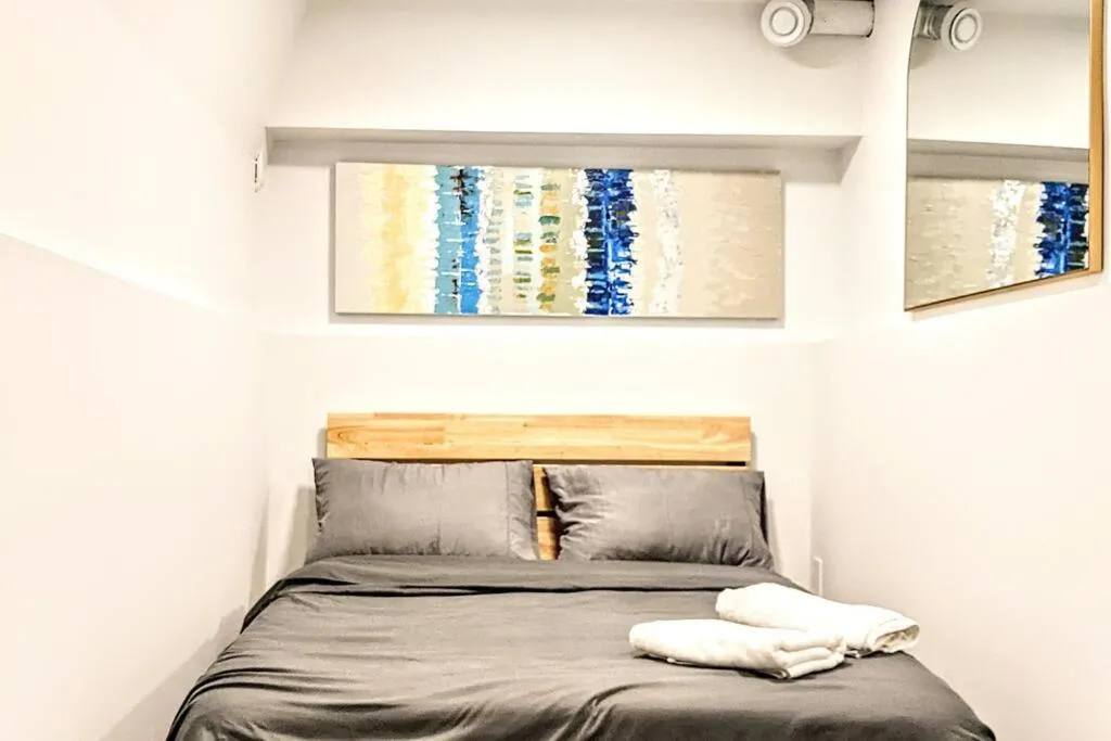 Image of 2 Bedrooms Free Parking Central Location