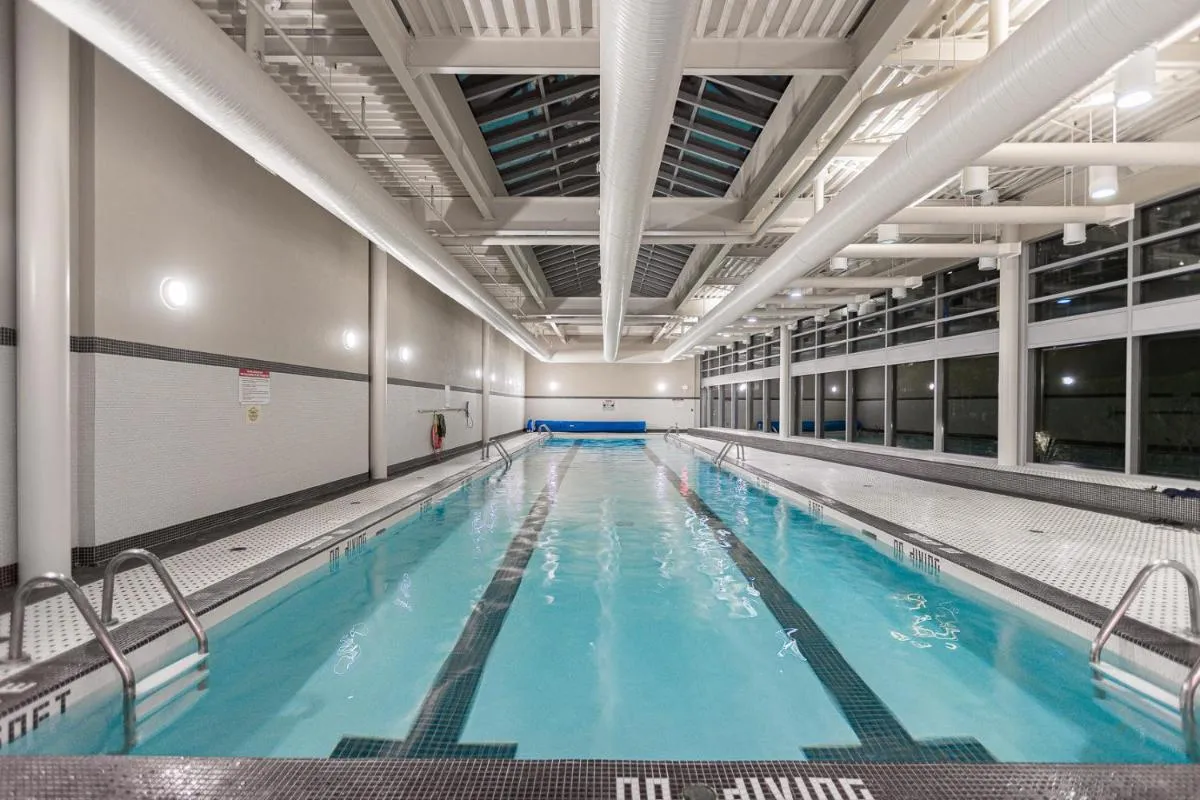Image 2 of Condo in Downtown Vancouver – Near Rogers Arena