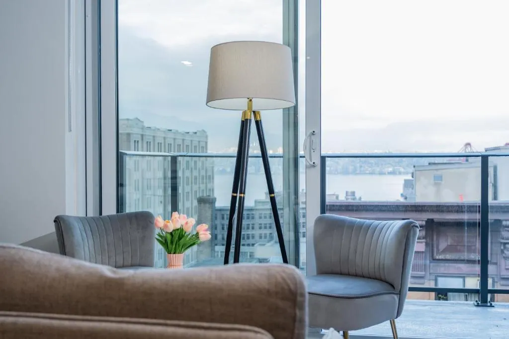 Image of Downtown Center Silverstone Tower I and II Long-Term Booking Only Your second home in Vancouver