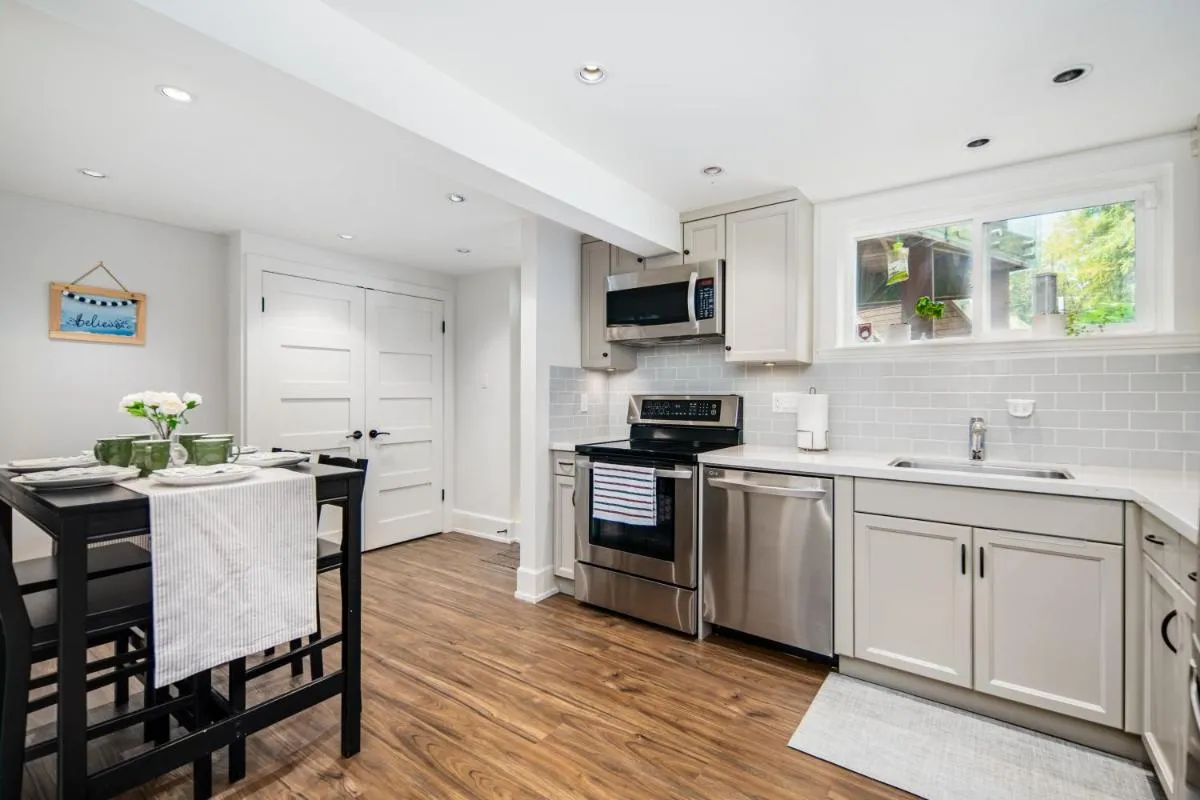 Image 4 of Gorgeous 4 Bedroom Garden Level Suite at Vancouver West & UBC