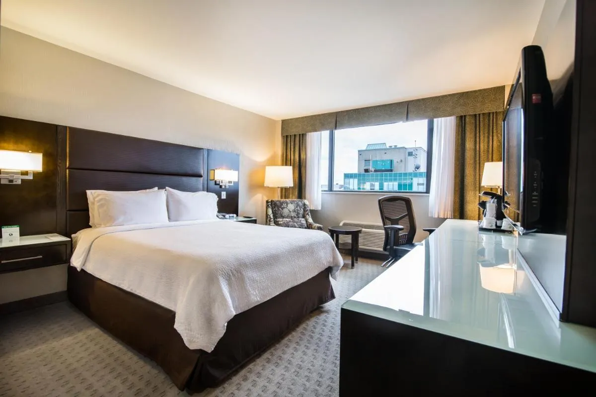 Image 6 of Holiday Inn Vancouver-Centre Broadway by IHG