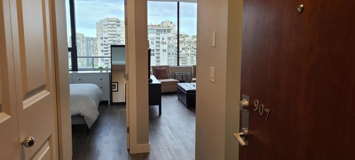 Image 2 of Howe Street Apartment with Views