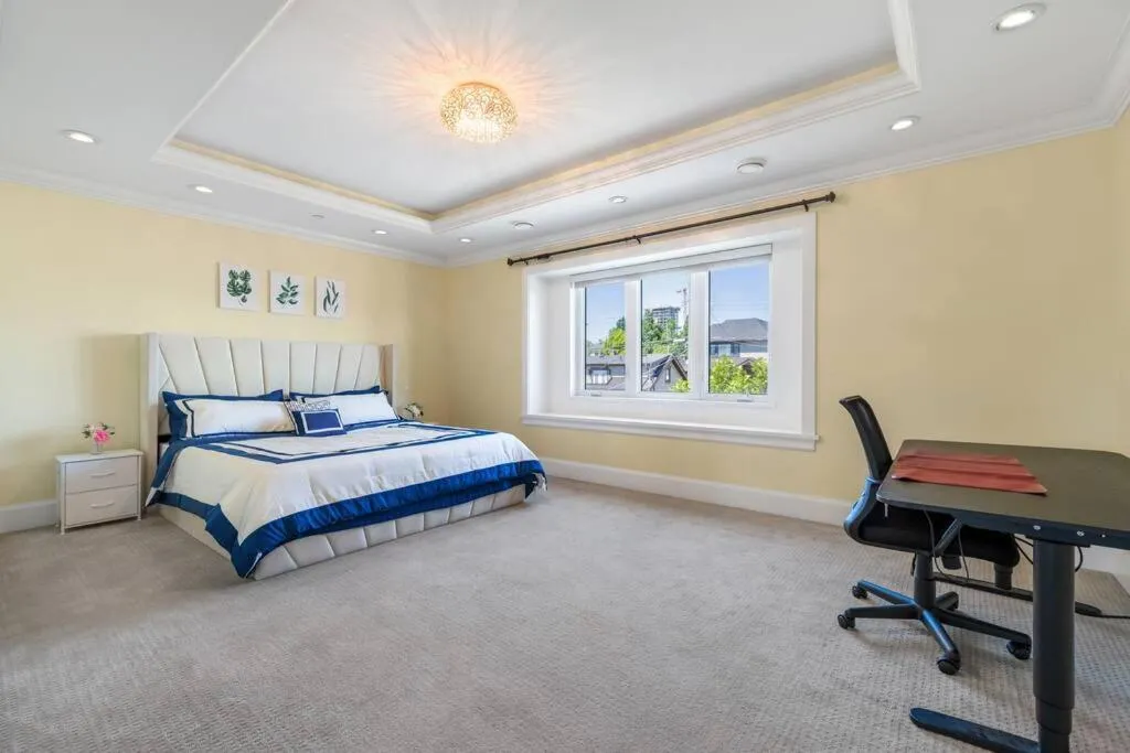 Image 1 of Luxury 4-Bedroom Family Home