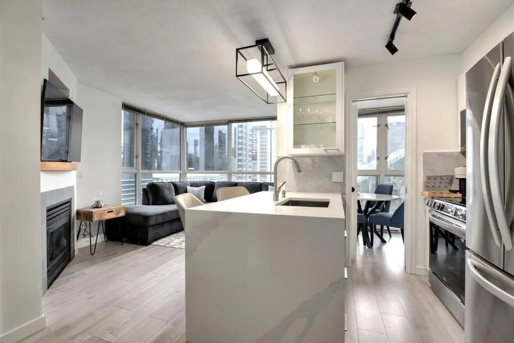 Image of Luxury Condo in Downtown Vancouver with city view
