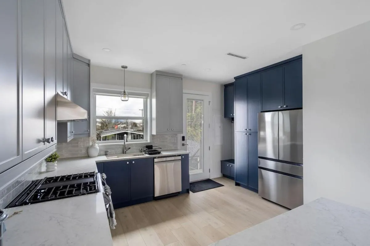 Image 1 of Modern Central Vancouver 3 Bedroom Gem