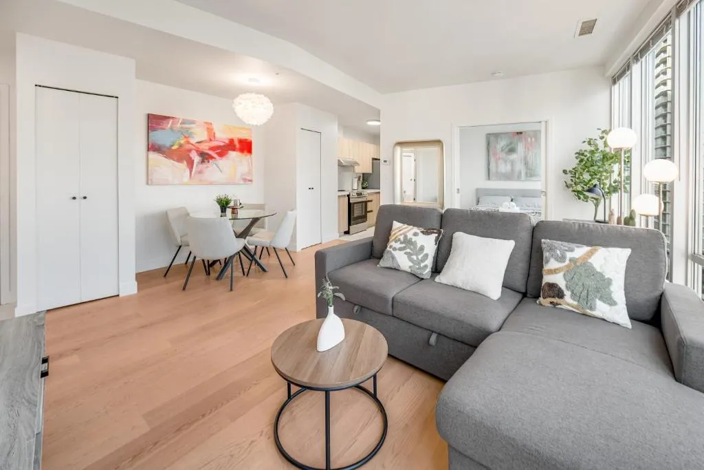 Image of Modern & Cozy Home in the Heart of Downtown Vancouver