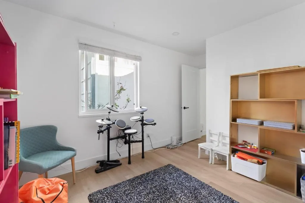 Image of Modern Kitsilano 2 bedroom Home with a Hot Tub