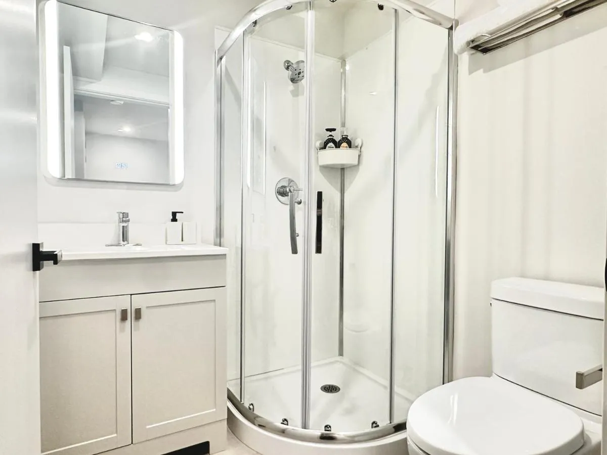 Image 5 of New Suite with Private Bathroom 10 mins to UBC