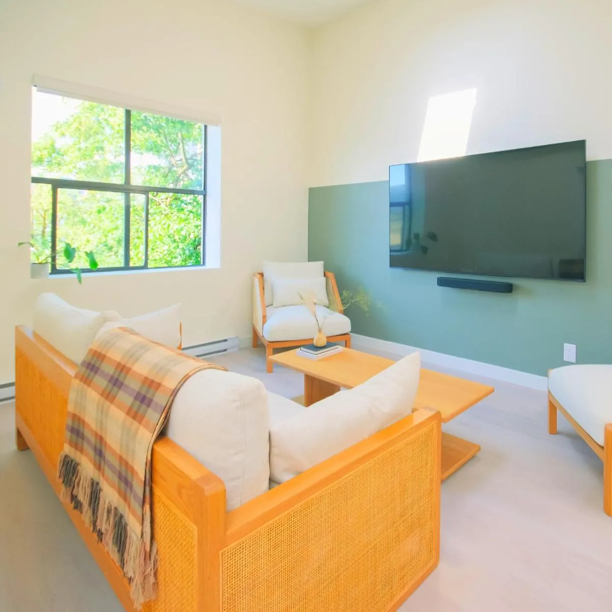 Image 5 of Newly Renovated 1 Bedroom Condo in Japantown! Near Gastown & Railtown!