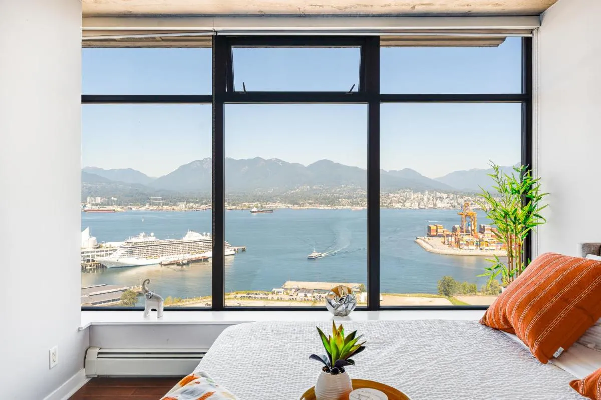 Image 5 of Peak Perfection The Ultimate Luxury Apartment with Stunning Mountain Vistas