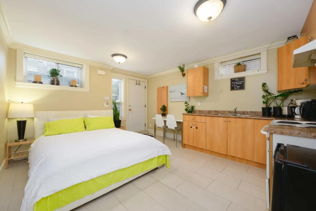 Image 2 of Private Guesthouse in Central Prime Location