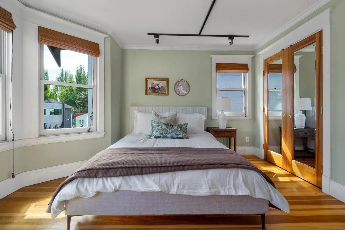 Image 6 of The Vancouver Heritage Home – Mount Pleasant