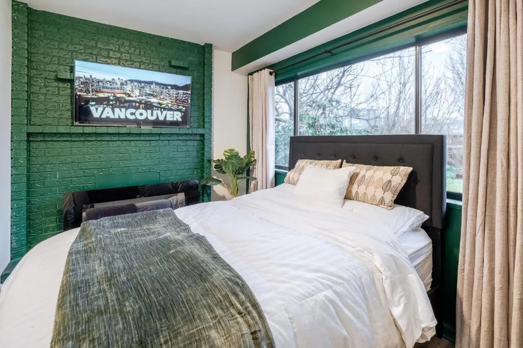 Image of Vancouver Central Green Studio