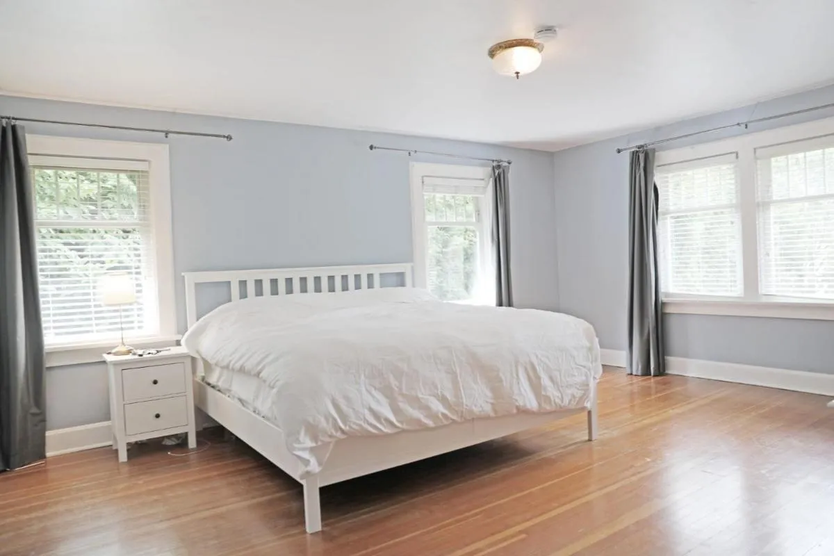 Image 1 of Vancouver Villa