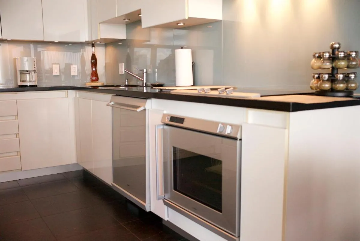 Image 3 of Your Alternative to a Five Star Hotel – Premium Location
