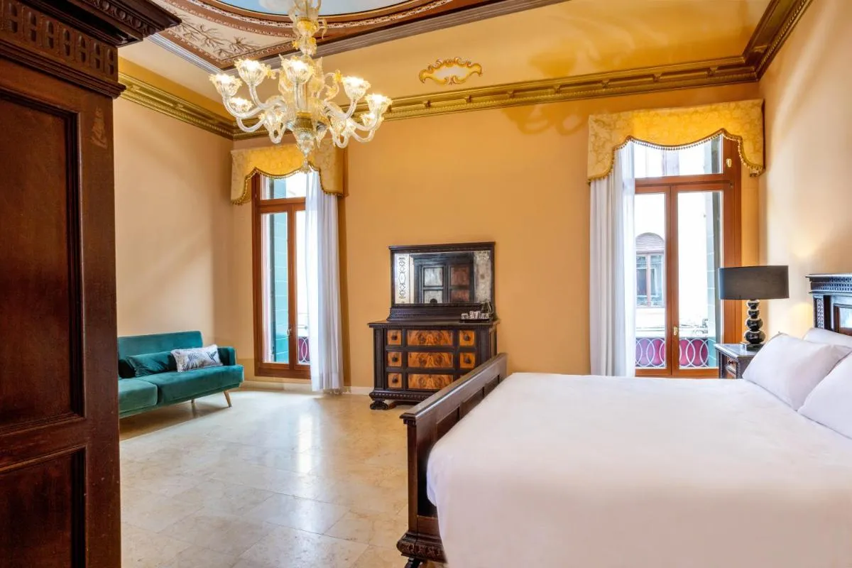 Image 4 of Antico Portego