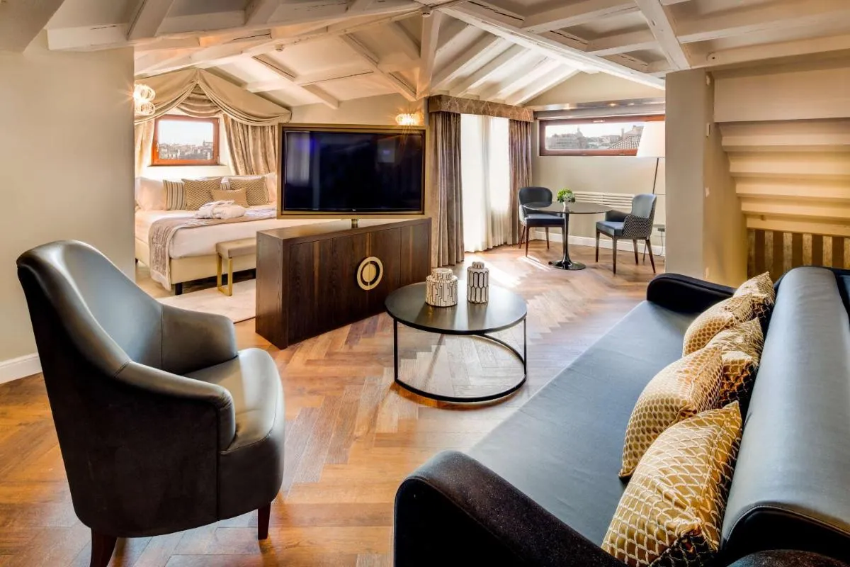 Image 3 of BW Premier Collection CHC Continental