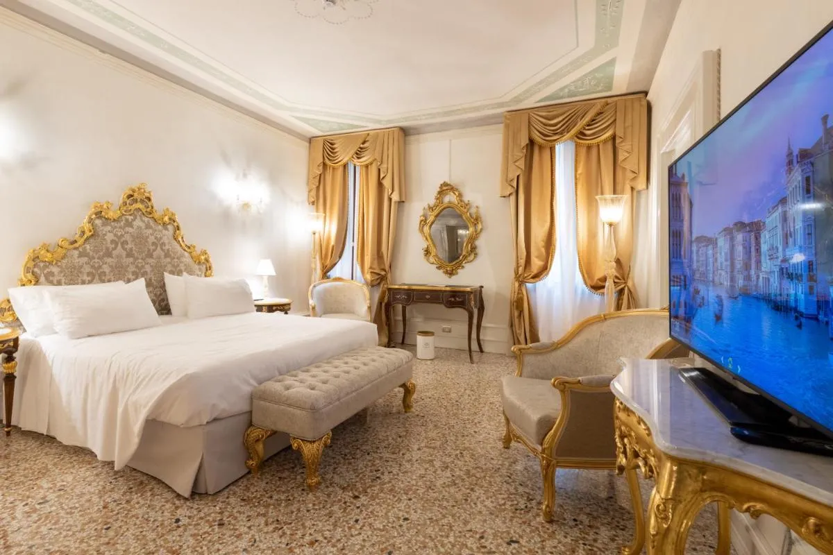 Image 1 of Ca’ Bonfadini Historic Experience