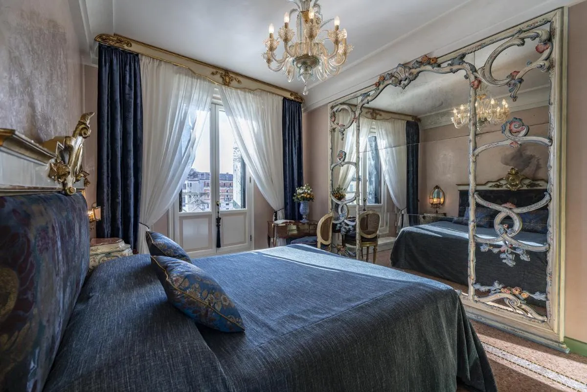 Image 6 of Ca’ Degli Specchi Grand Canal