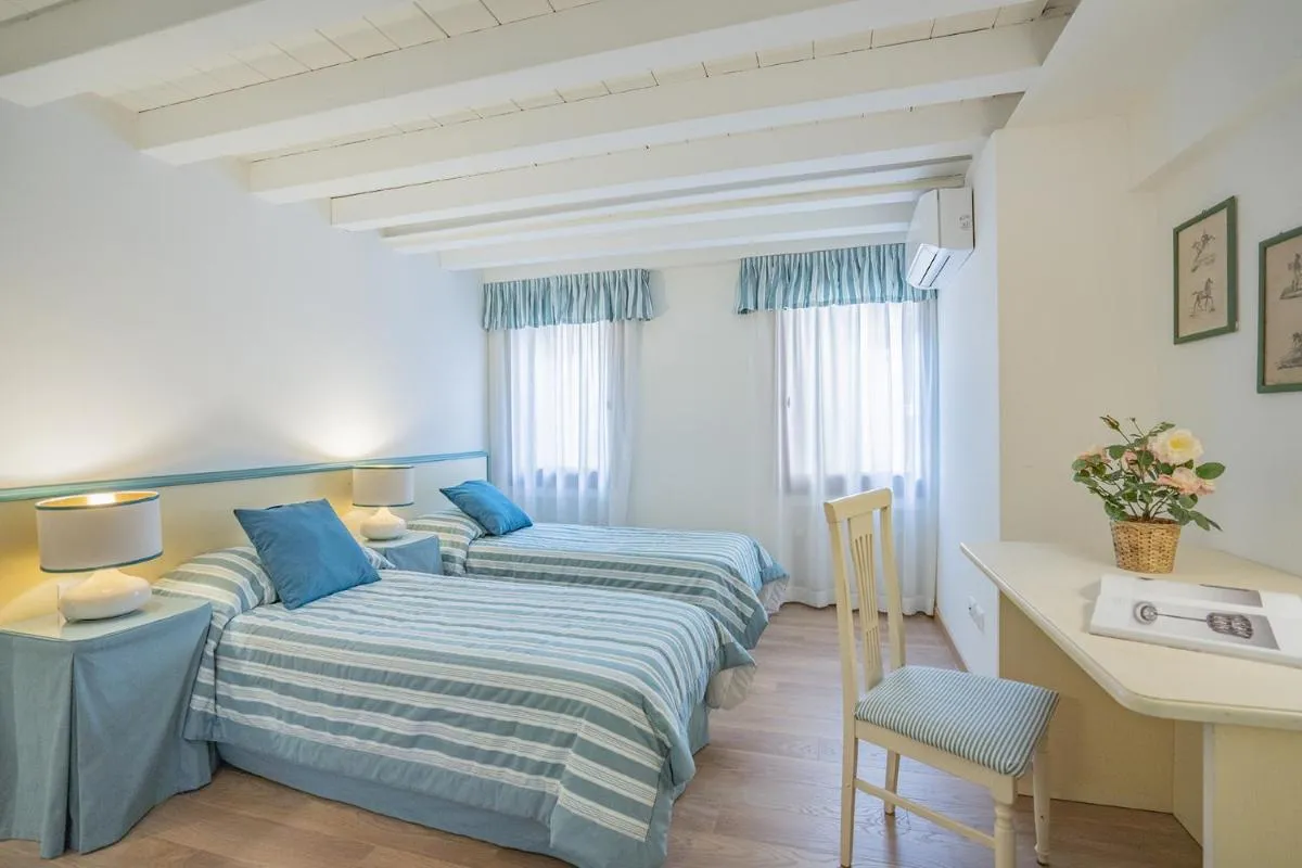 Image 5 of Ca’ Dei Musicanti 2 Charming Apt in Cannaregio