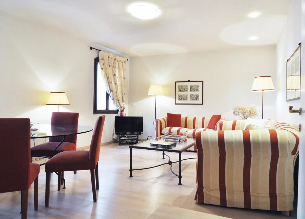 Image of Ca’ Formosa, canal views close to San Marco and Rialto