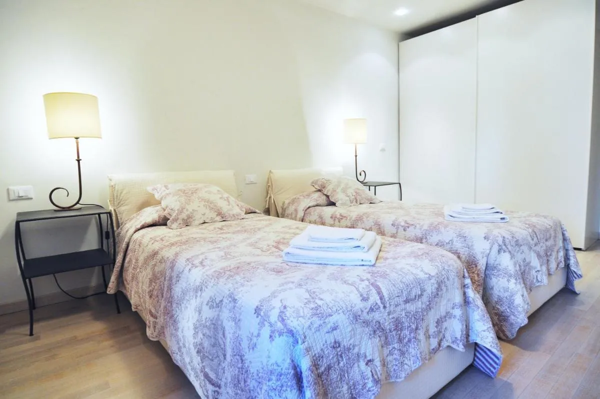 Image 5 of Ca’ Formosa, canal views close to San Marco and Rialto