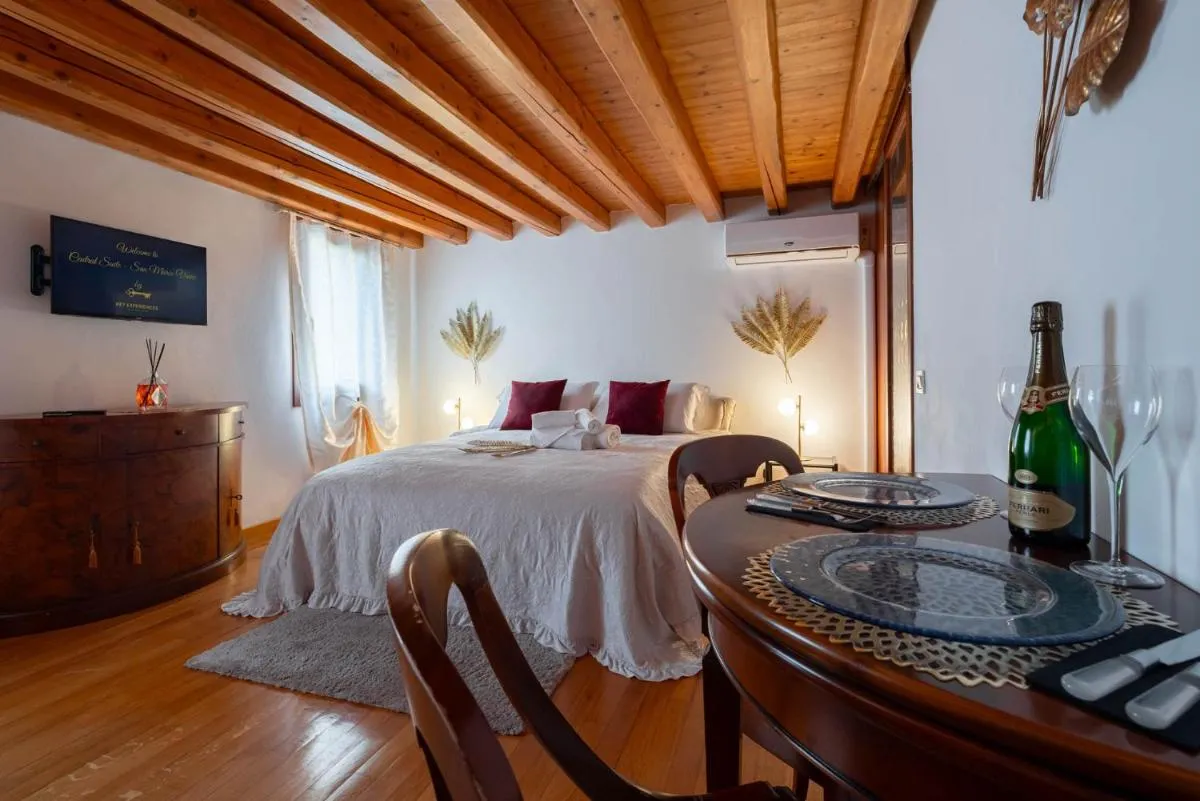 Image 1 of Central Suite – San Marco Venice