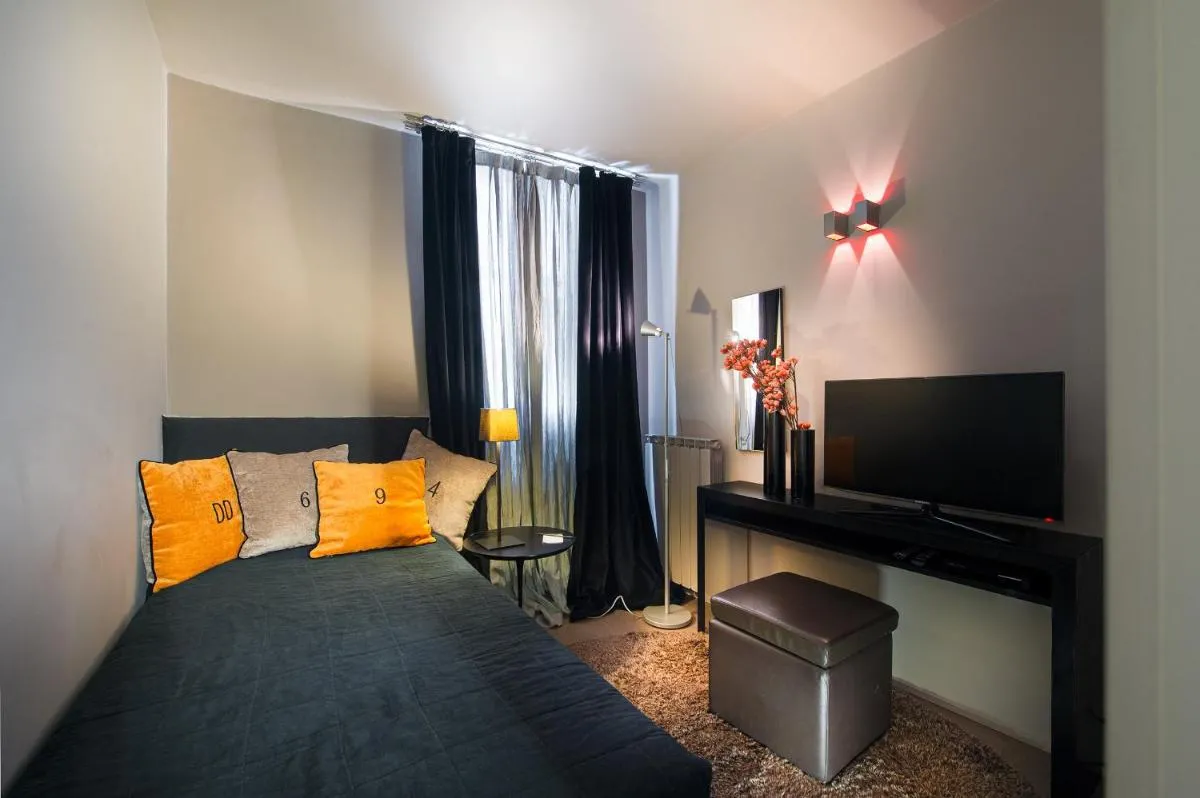 Image 4 of Charming House DD724