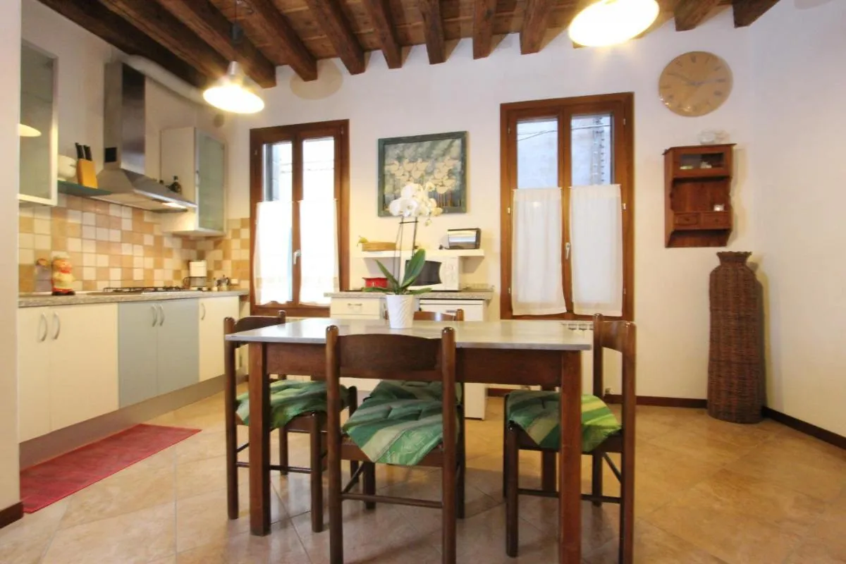 Image 3 of City Apartments Biennale