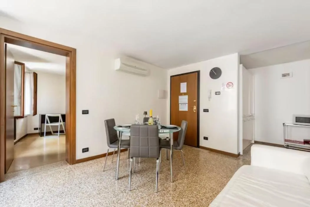 Image 2 of Clock Tower Apartment Piazza San Marco – Venice